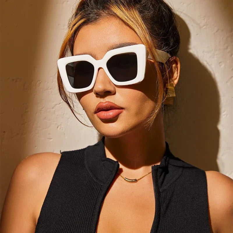 Óculos de Sol Quadrado Branco - Modelo Capri