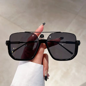 Óculos de Sol Quadrado Preto - Modelo Olivia